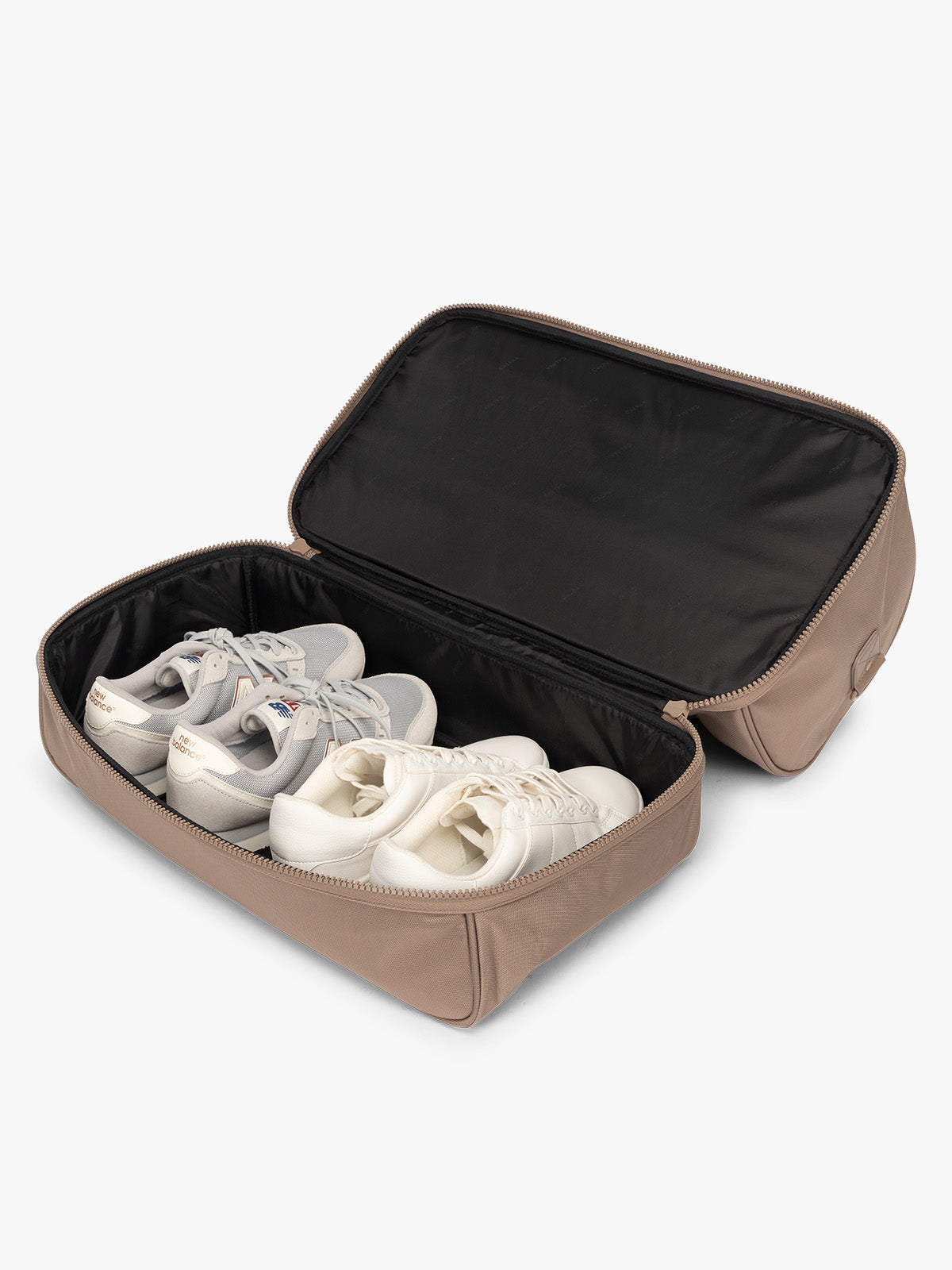 Stevyn Duffel Bag with Shoe Compartment