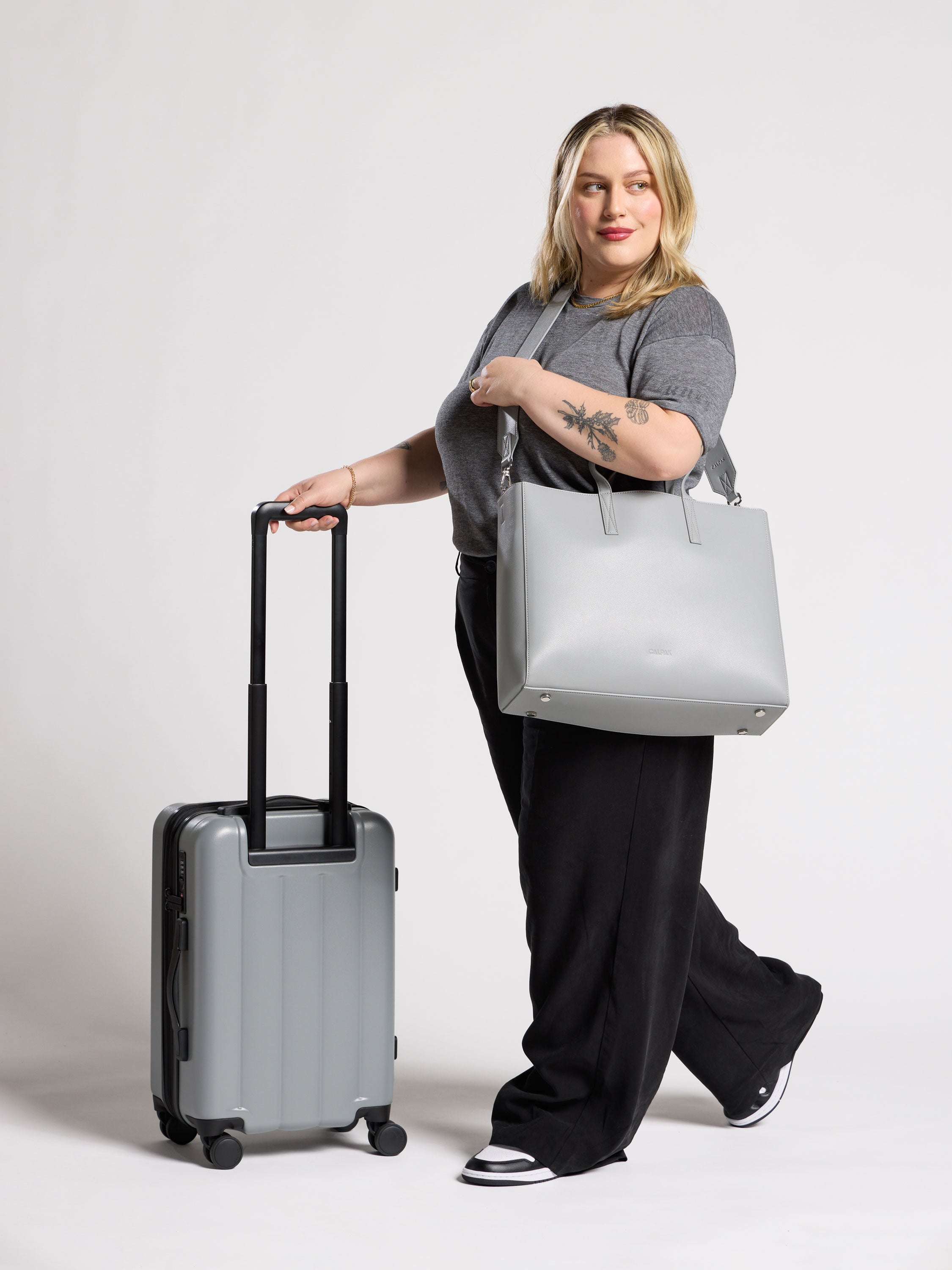 Haven 16" Laptop Tote Bag