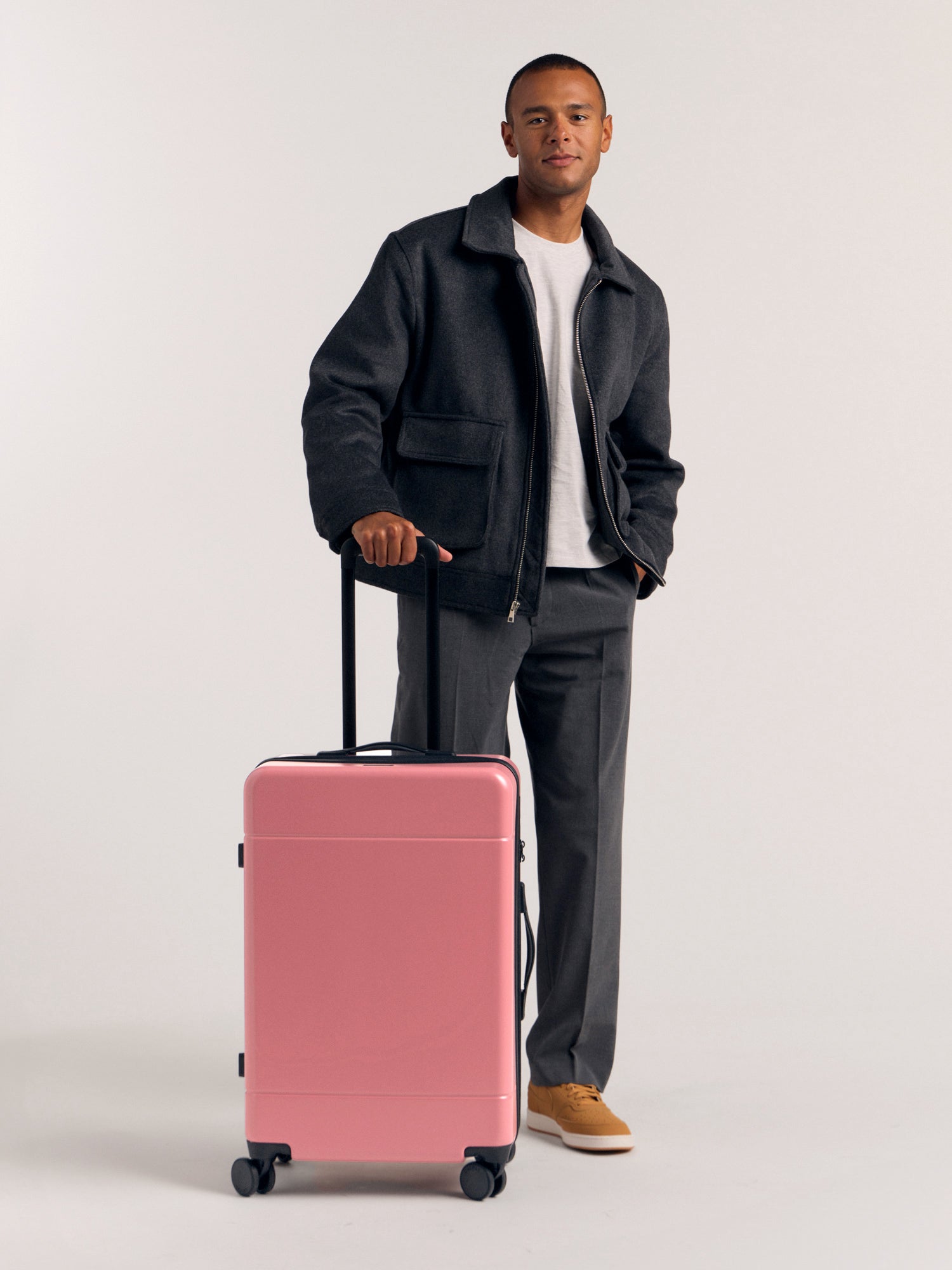 Hue Medium Luggage