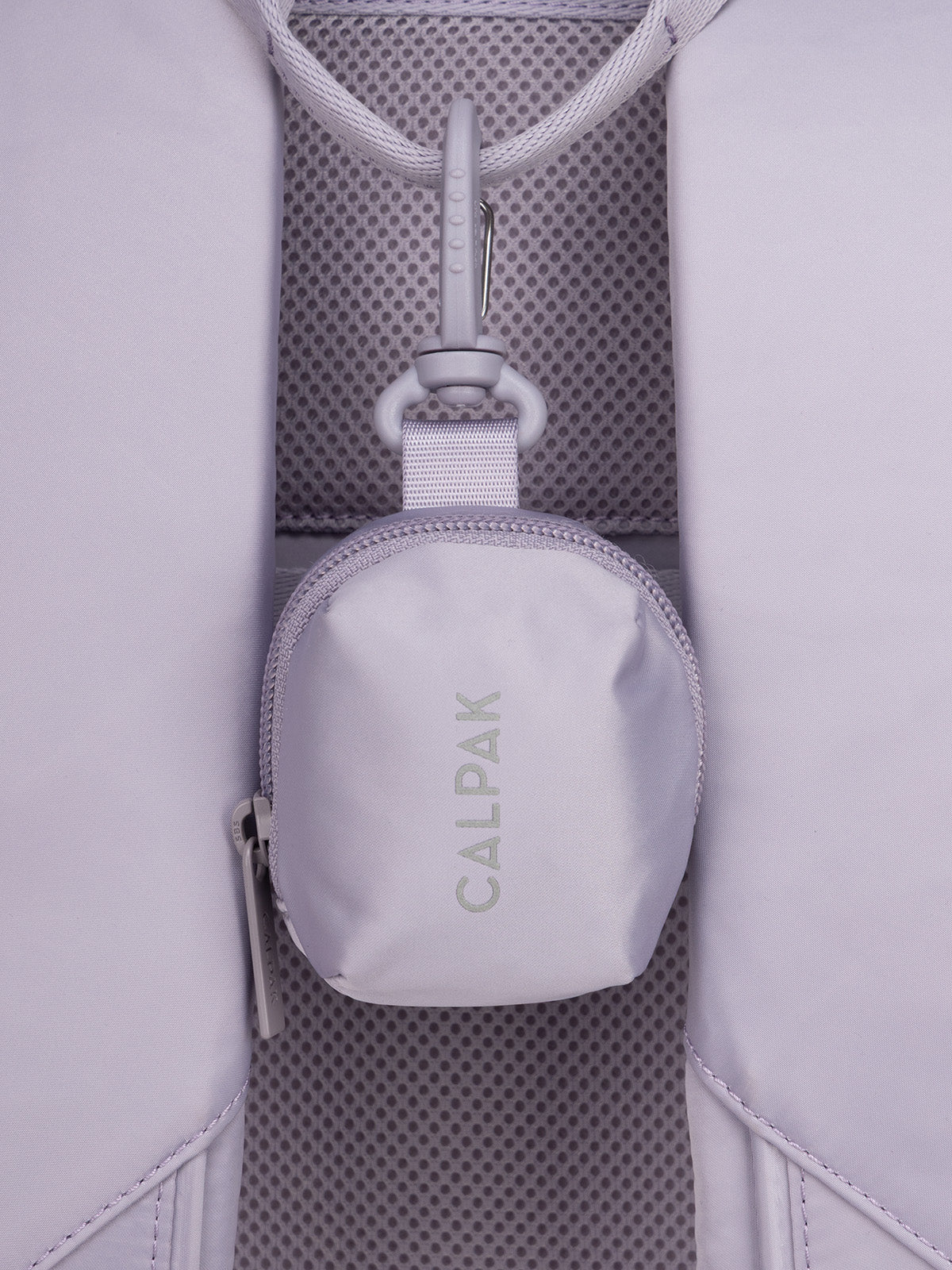 Fit Zip Bag Charm