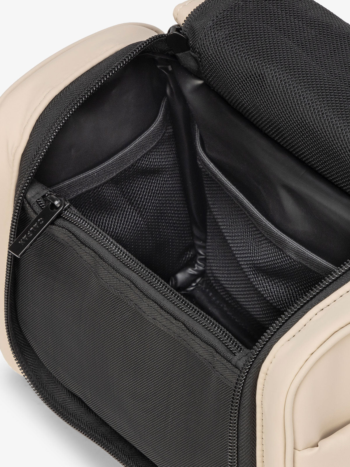 Luka Hanging Toiletry Bag