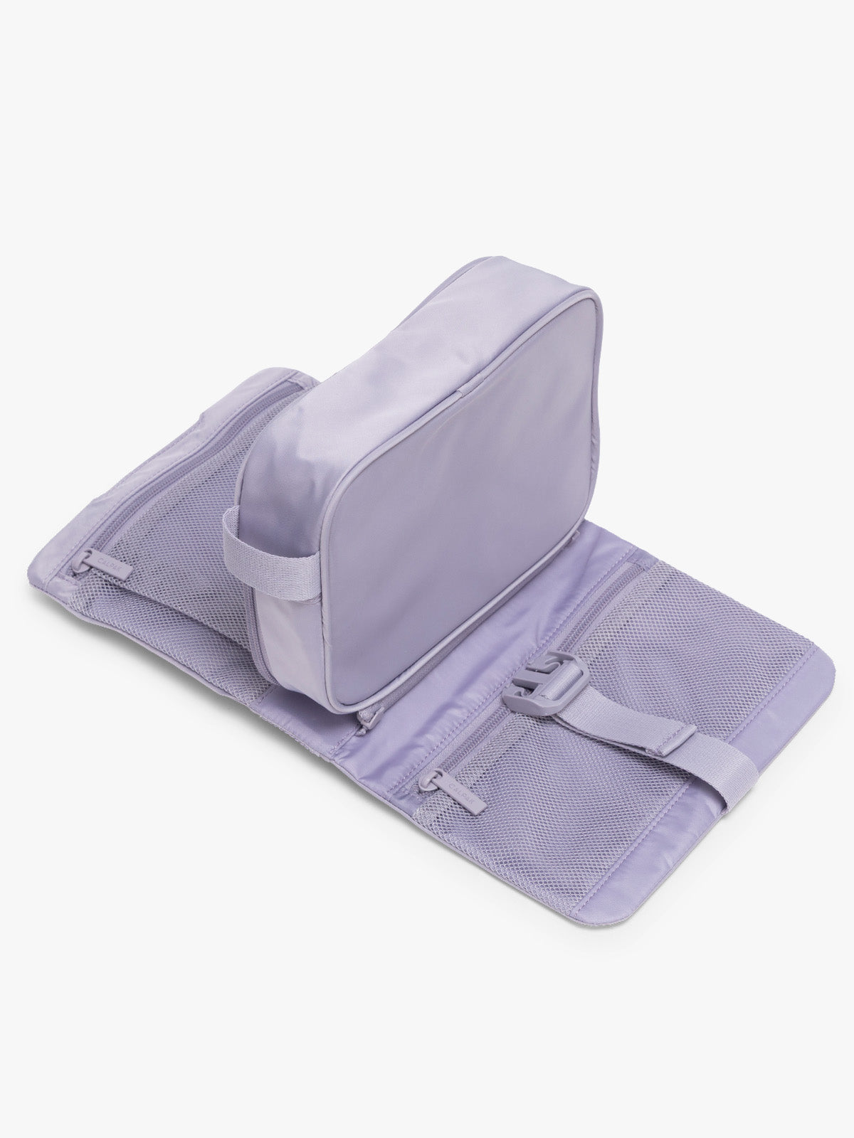 Fit Hanging Dopp Kit