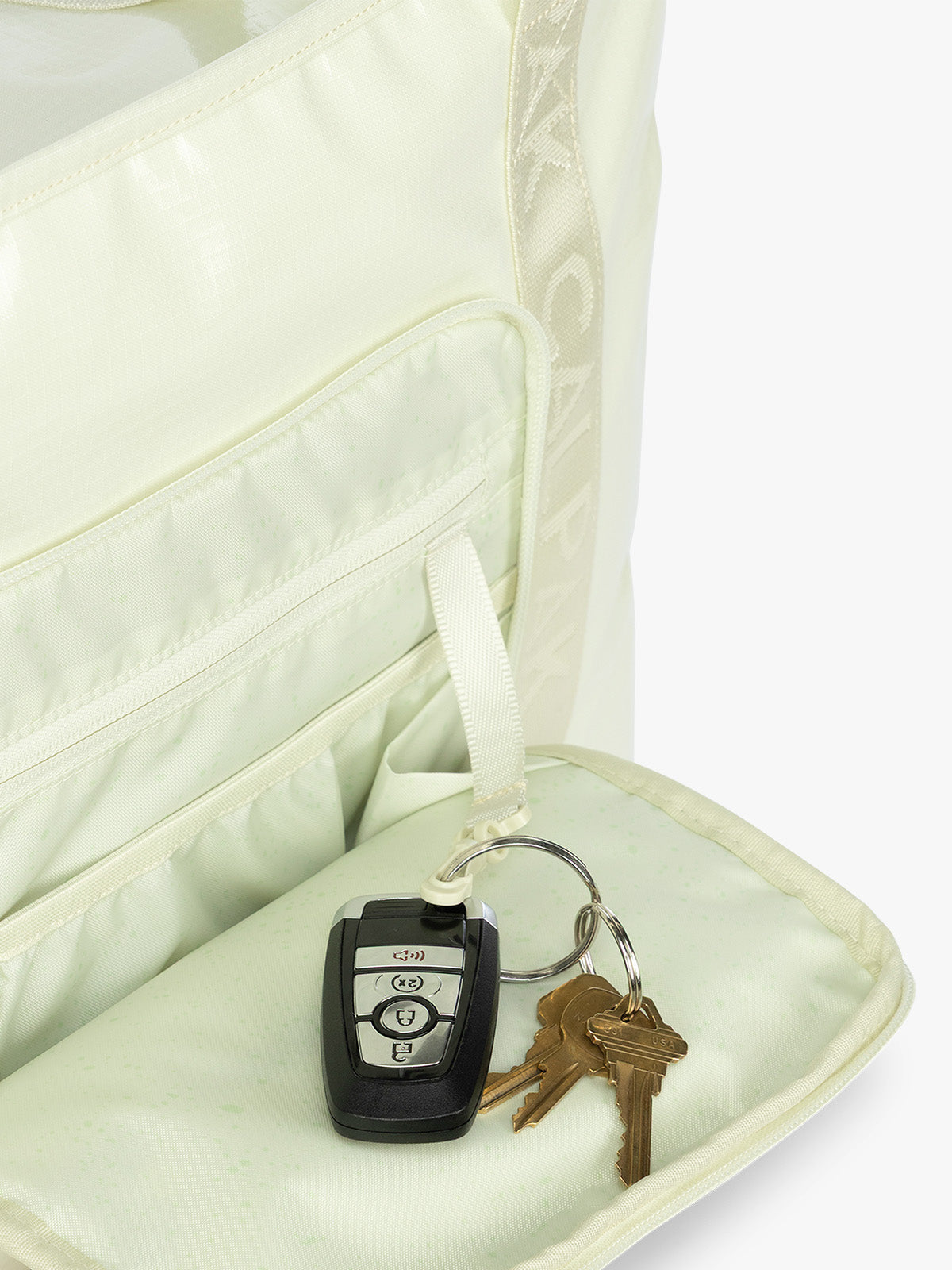 Terra 35L Water Resistant Zip Tote Bag