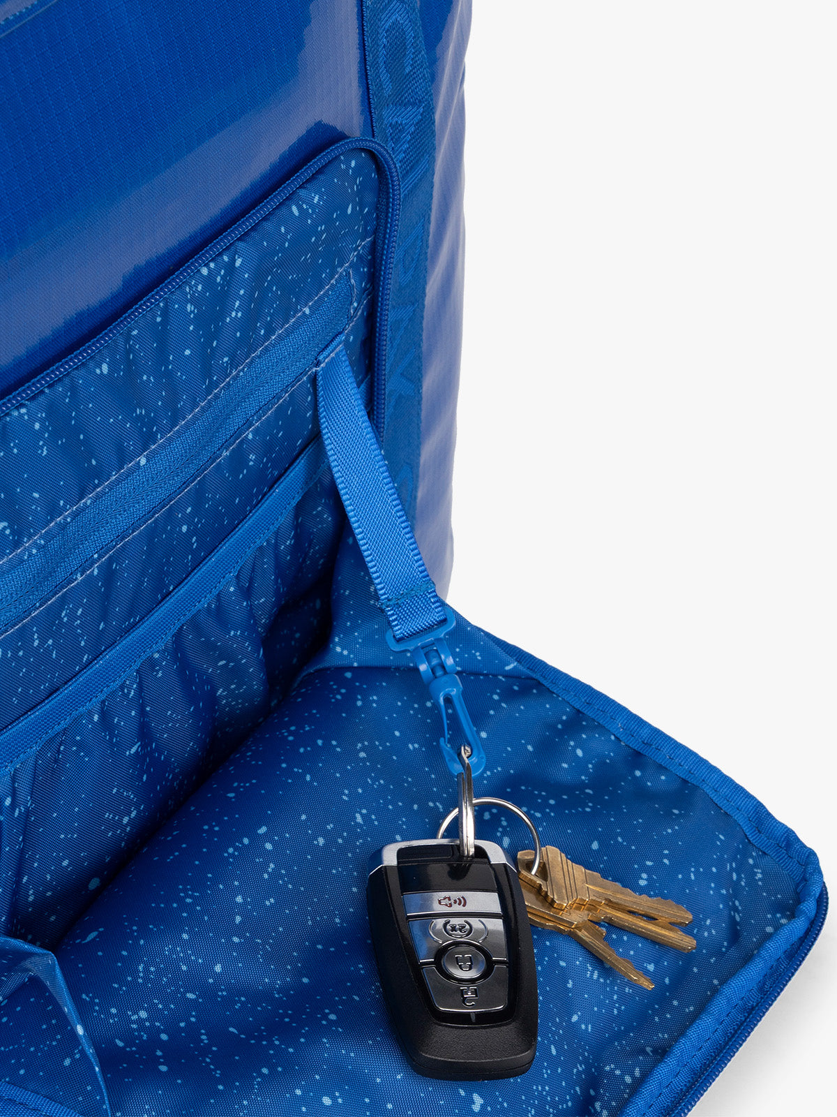 Terra 35L Water Resistant Zip Tote Bag