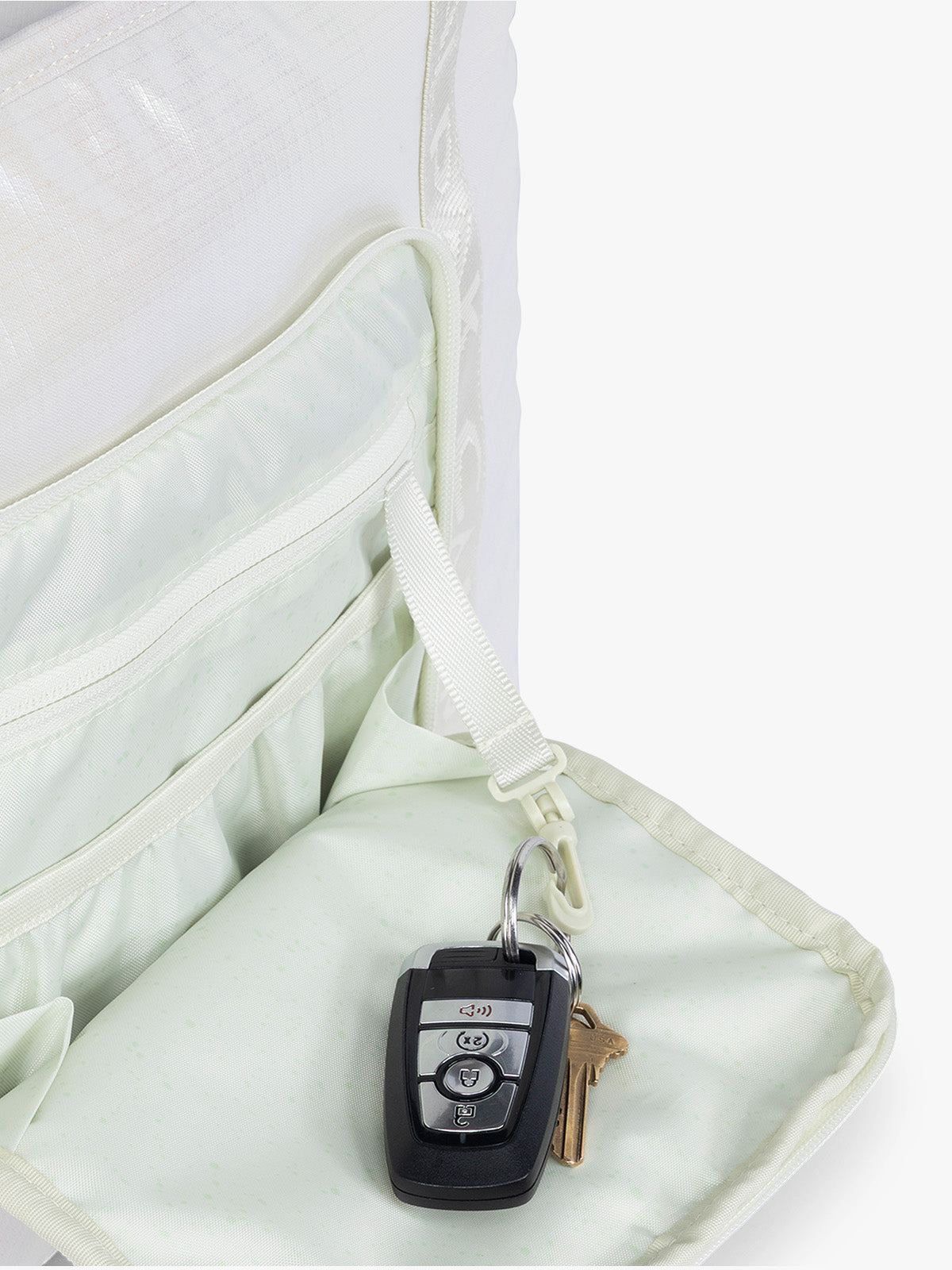 Terra 35L Water Resistant Zip Tote Bag