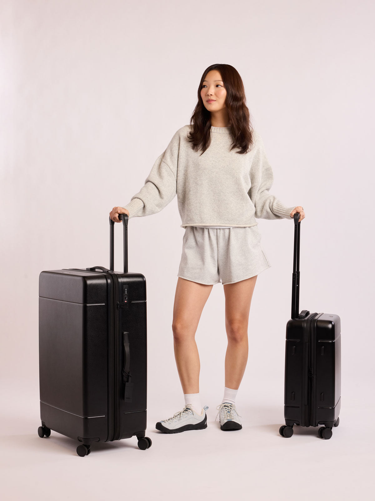Hue Starter Bundle 8-Piece Set