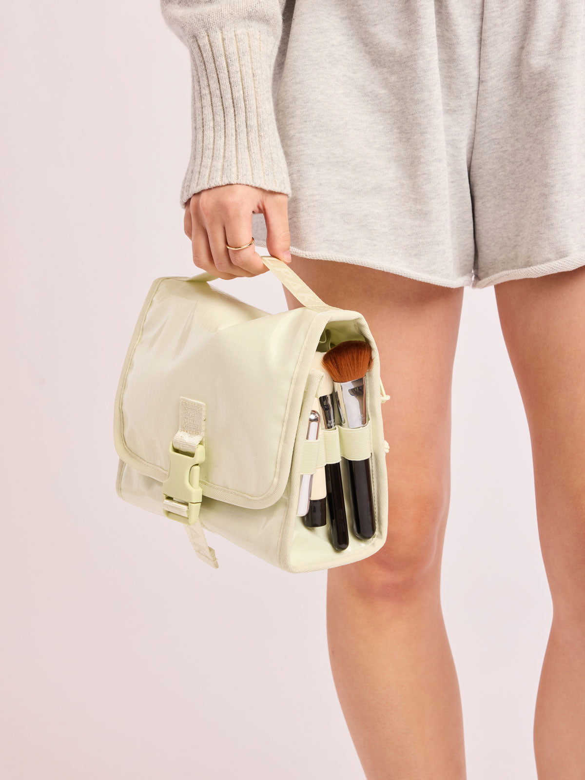 Terra Hanging Toiletry Bag