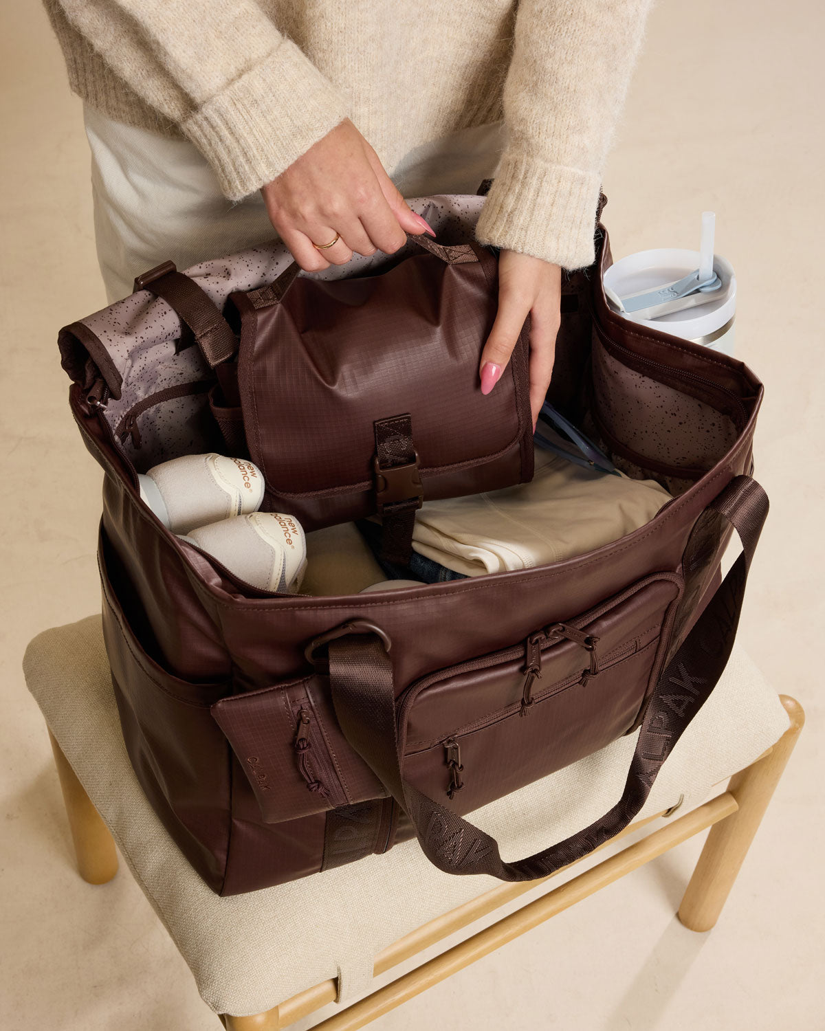 Terra Hanging Toiletry Bag